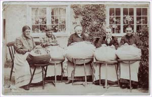 Lace-makers of Cranfield, image from a postcard, credited to Robert Cheetham 1906